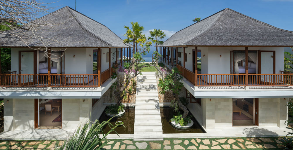 Sol y Mar - A restful cliffside vacation villa